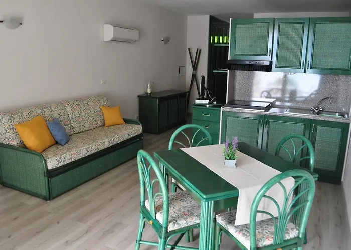 Il Porticciolo Residence 비베로네